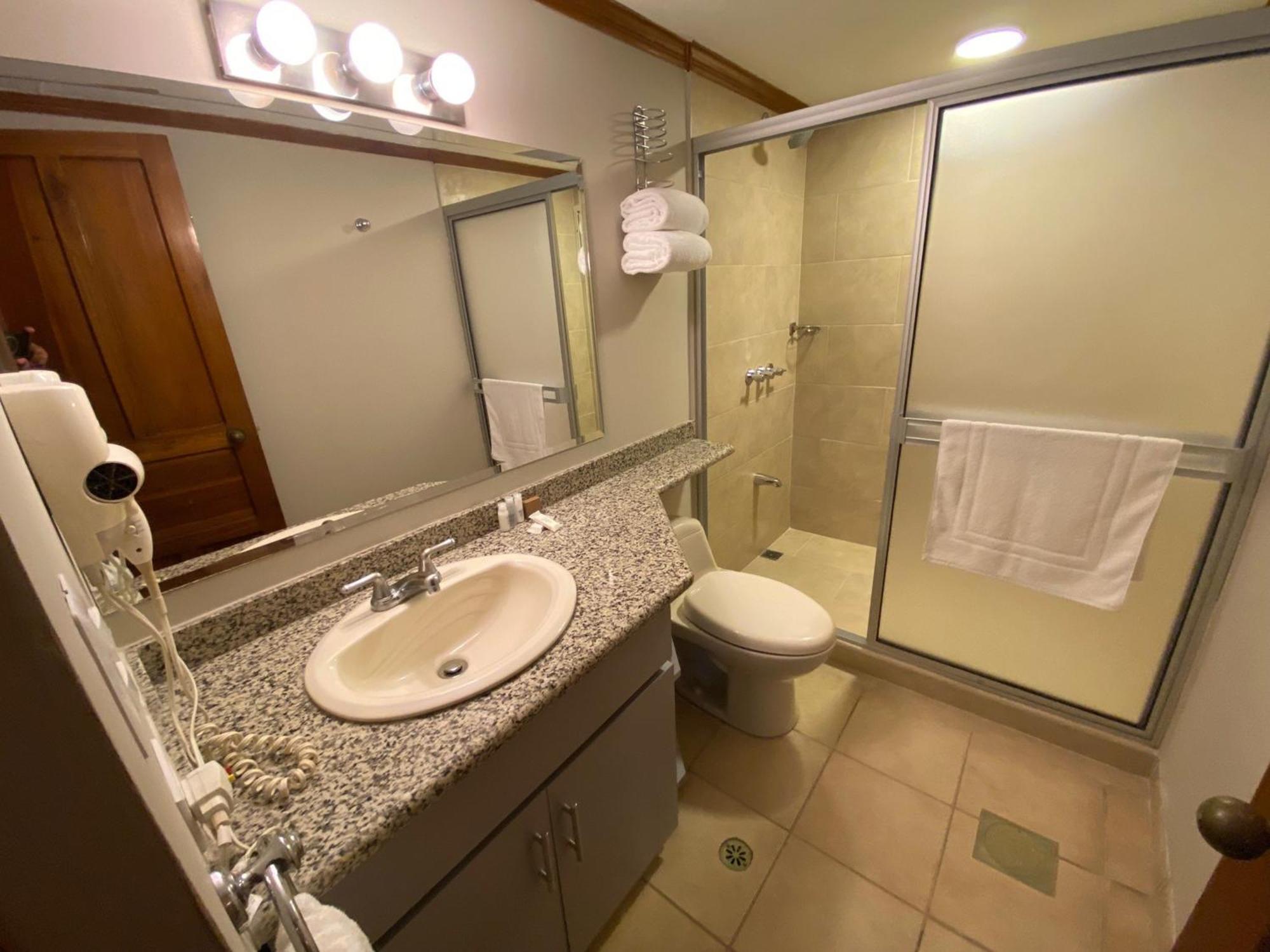 Apartotel & Suites Villas Del Rio San José Kültér fotó