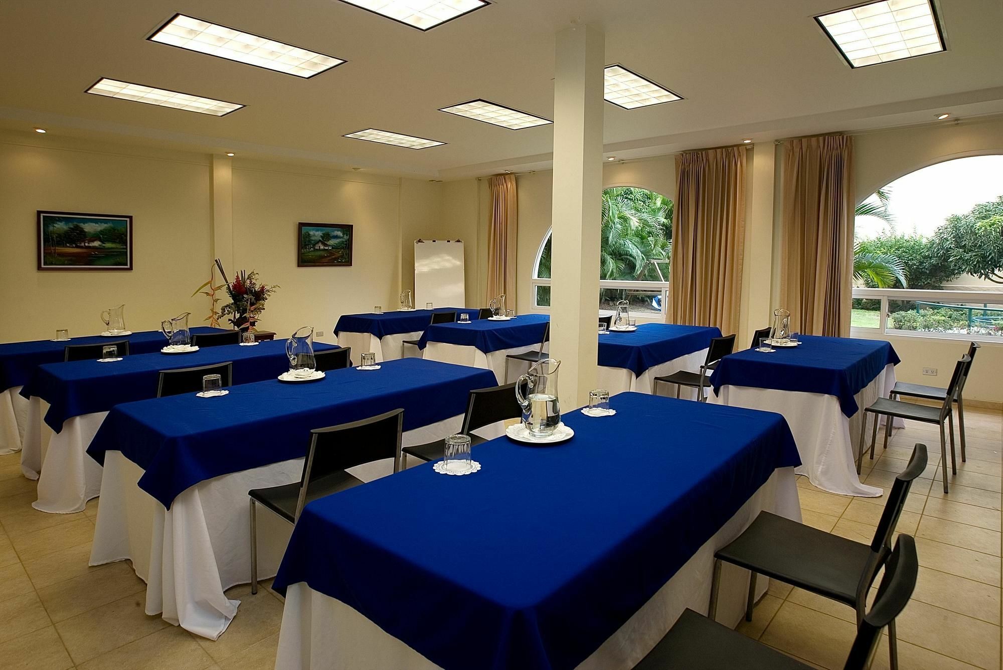 Apartotel & Suites Villas Del Rio San José Kültér fotó